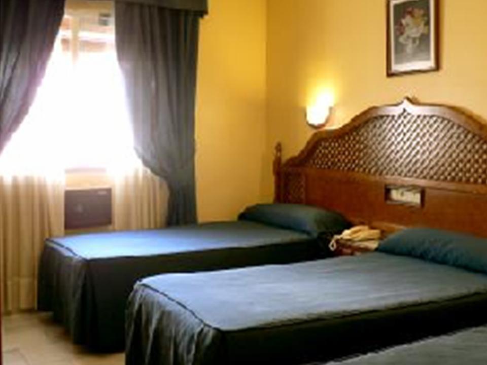 Hostal El Triunfo Кордова Экстерьер фото