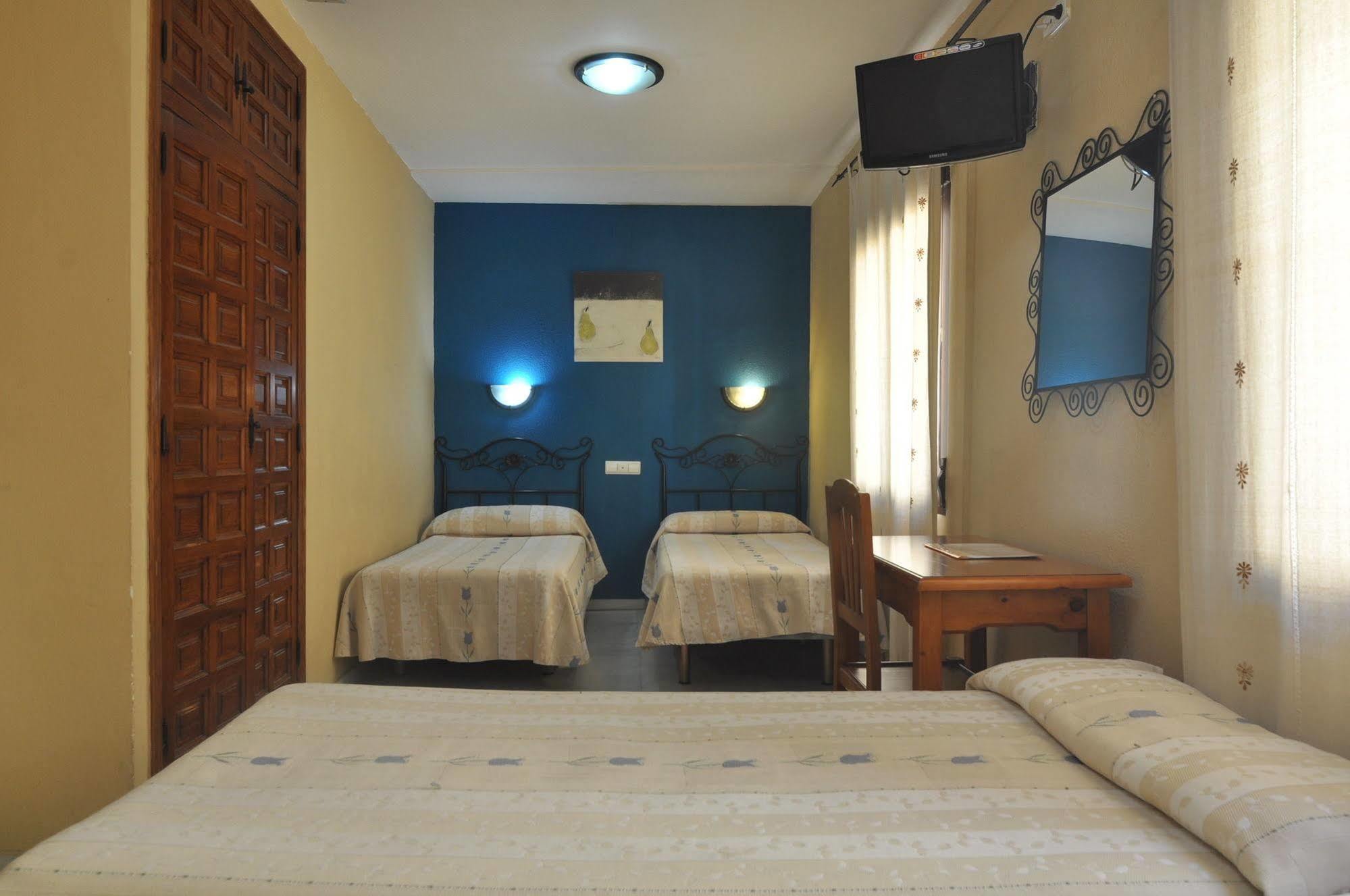 Hostal El Triunfo Кордова Экстерьер фото